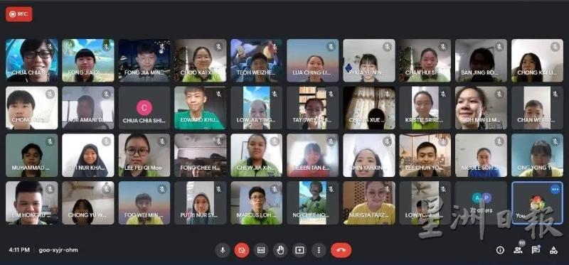 参加培训营的现任及新巡察员在活动结束之前合照。