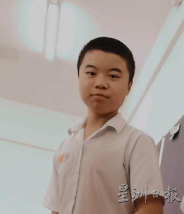 王声杰开始关注电商，为成为商人打好基础。