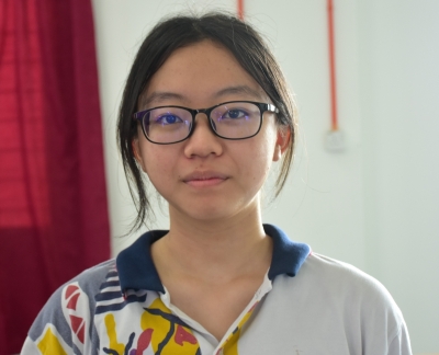李怡霖