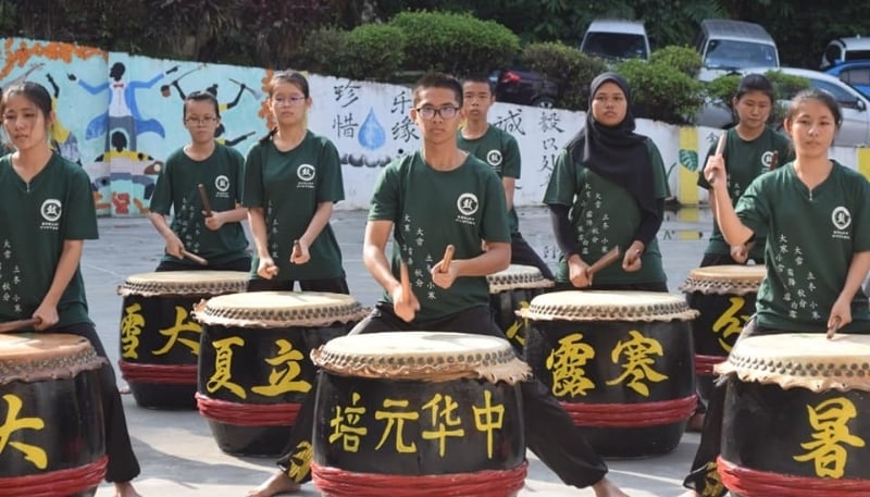 二十四节令鼓队是富含中华文化的学生团体之一。